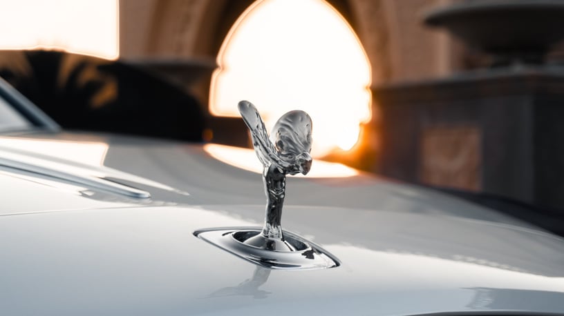 Abu Dabi'de kiralık Rolls Royce Wraith (Mavi), 2019