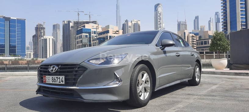 Hyundai Sonata (Bruin), 2020 te huur in Dubai