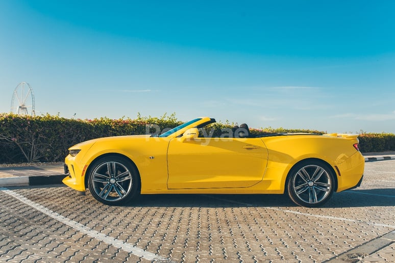 Dubai'de kiralık Chevrolet Camaro (Sarı), 2019