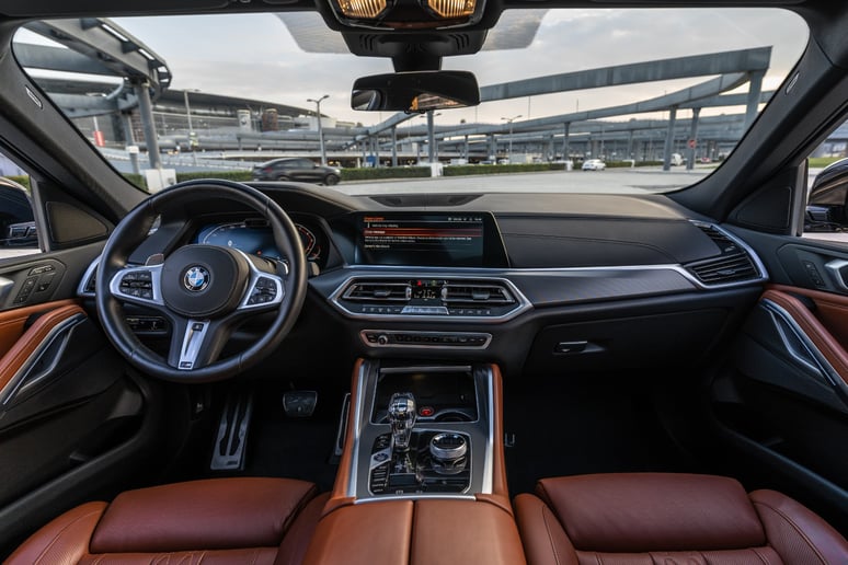 BMW X6 M-kit (Blu Scuro), 2022 - offerte di leasing in Ras Al Khaimah