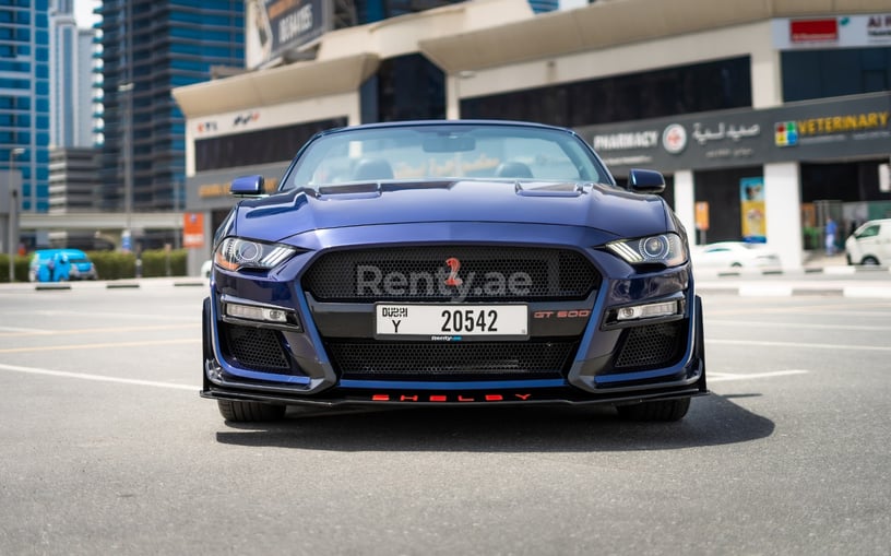 Ford Mustang cabrio (Темно-синий), 2020 для аренды в Абу-Даби