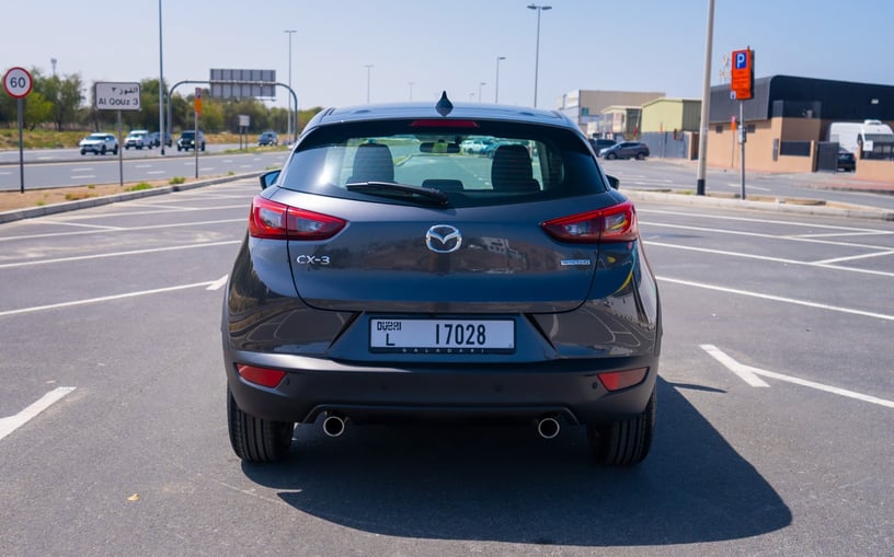 Mazda CX3 (Koyu Mavi), 2024 - Dubai'deki leasing teklifleri