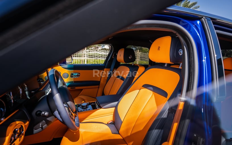 Rolls Royce Ghost (Темно-синий), 2022 для аренды в Абу-Даби