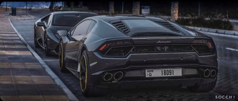 Lamborghini Huracan (Gris Fonc&eacute;), 2018 &agrave; louer &agrave; Sharjah