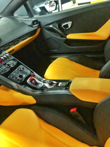 Lamborghini Huracan (Gris Fonc&eacute;), 2018 &agrave; louer &agrave; Sharjah