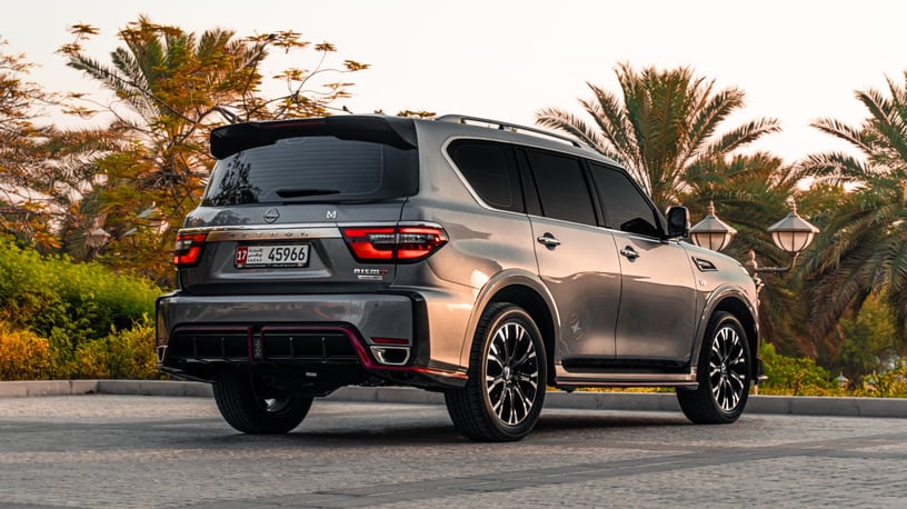 Nissan Patrol Nismo (Grigio Scuro), 2022 in affitto a Abu Dhabi