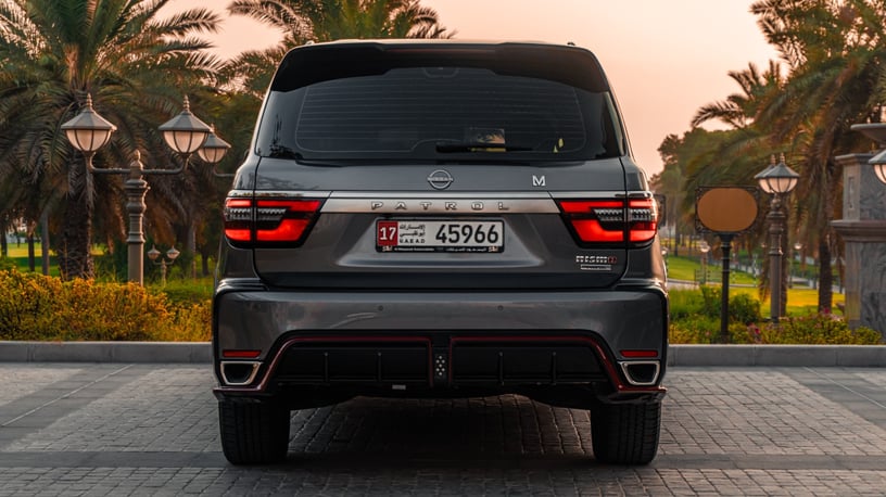 Nissan Patrol Nismo (Grigio Scuro), 2022 in affitto a Abu Dhabi