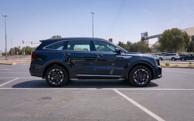 KIA Sorento (Dark Blue), 2024 for rent in Ras Al Khaimah