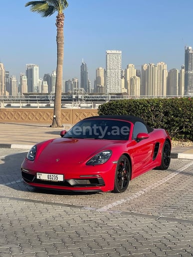 Porsche Boxster GTS (Тёмно-красный), 2019 для аренды в Дубай