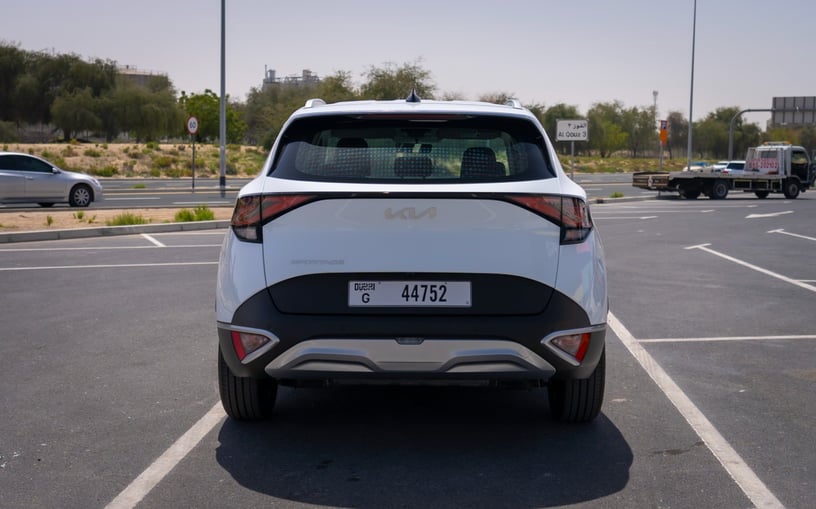 KIA Sportage (Wei&szlig;), 2024 - Leasingangebote in Sharjah