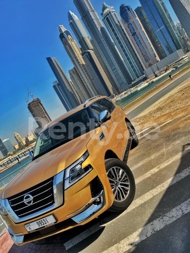 Dubai'de kiralık Nissan Patrol V6 (Altın), 2020