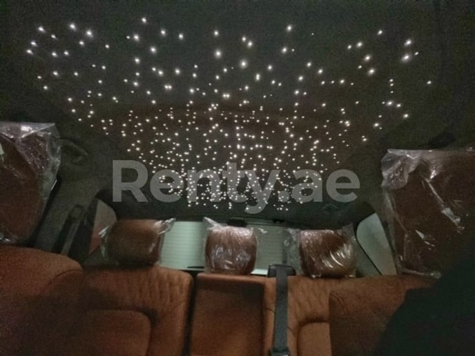 Dubai'de kiralık Nissan Patrol V6 (Altın), 2020