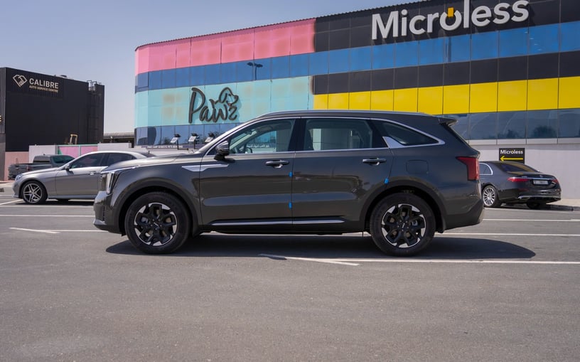 KIA Sorento (Gris Fonc&eacute;), 2024 - offres de bail &agrave; Duba&iuml;