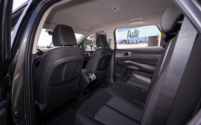 KIA Sorento (Gris Fonc&eacute;), 2024 - offres de bail &agrave; Duba&iuml;