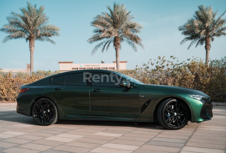 BMW 840 Grand Coupe (Groen), 2021 te huur in Dubai