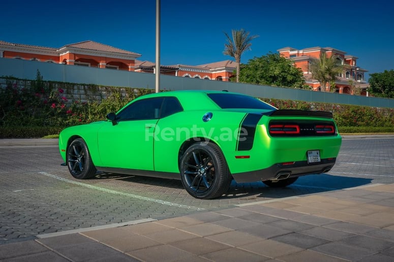 Dodge Challenger (Verte), 2018 &agrave; louer &agrave; Duba&iuml;