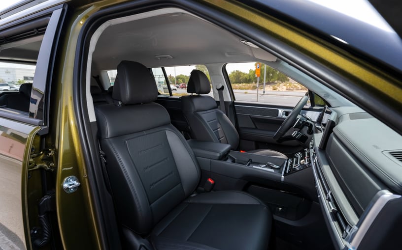Hyundai Santa Fe (Verte), 2024 &agrave; louer &agrave; Sharjah