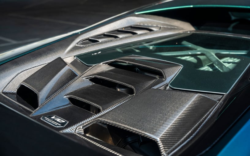 Lamborghini Huracan Tecnica (Зеленый), 2024 для аренды в Абу-Даби