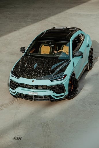 Lamborghini Urus Novitec (Minzgr&uuml;n), 2022  zur Miete in Abu Dhabi