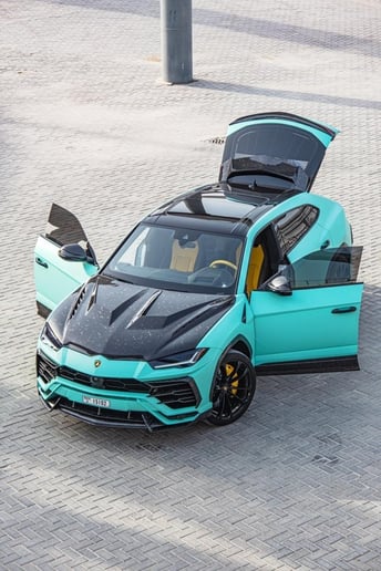 Lamborghini Urus Novitec (Minzgr&uuml;n), 2022  zur Miete in Abu Dhabi