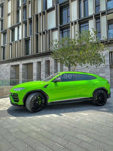 Lamborghini Urus (Verte), 2021 &agrave; louer &agrave; Duba&iuml;