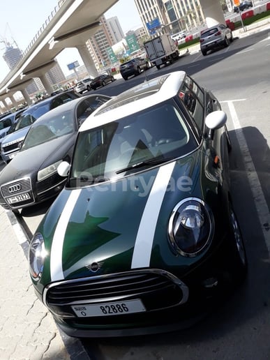 Mini Cooper (Verte), 2019 &agrave; louer &agrave; Duba&iuml;
