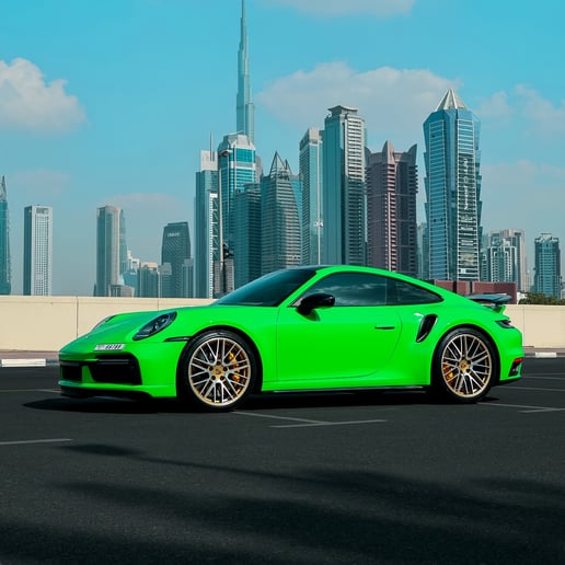 Porsche 911 Carrera Cabrio (Verte), 2021 &agrave; louer &agrave; Abu Dhabi