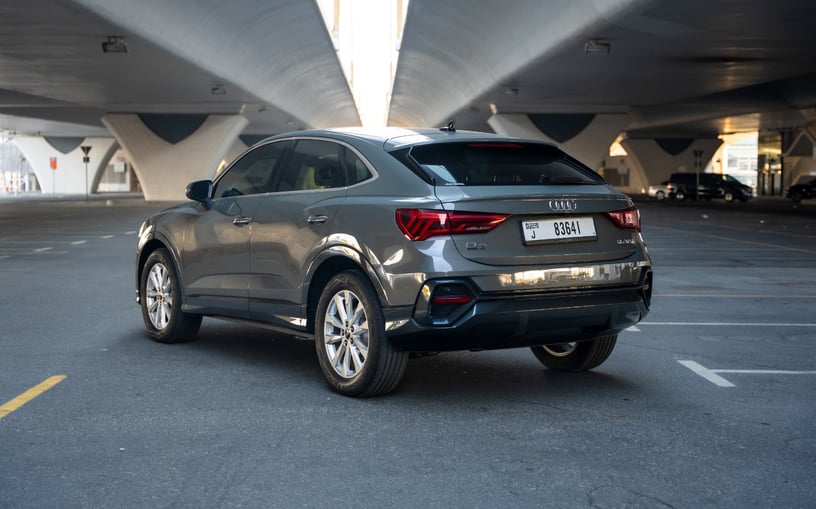 Audi Q3 Sportback (Gris), 2025 para alquiler en Ras Al Khaimah