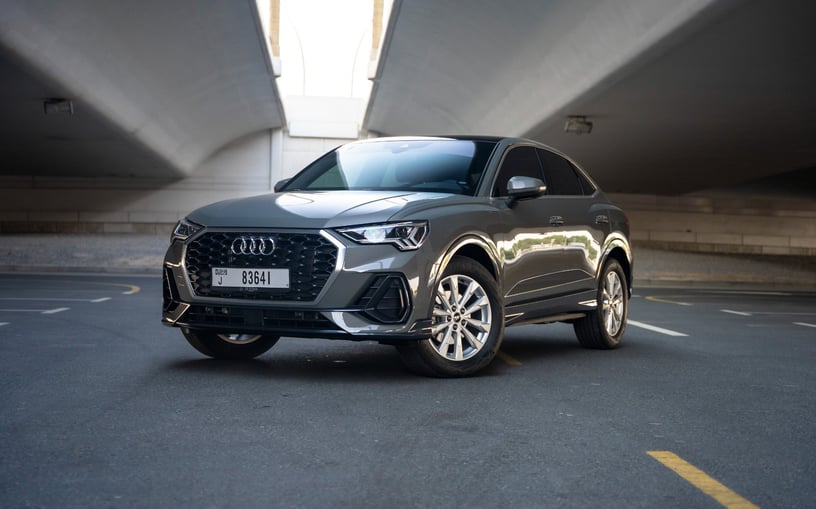 Audi Q3 Sportback (Gris), 2025 para alquiler en Ras Al Khaimah