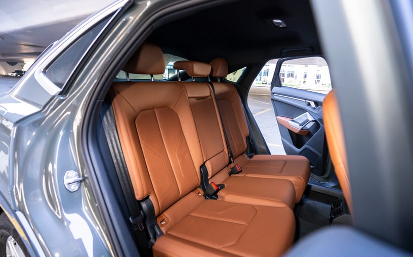 Audi Q3 Sportback (Gris), 2025 para alquiler en Ras Al Khaimah
