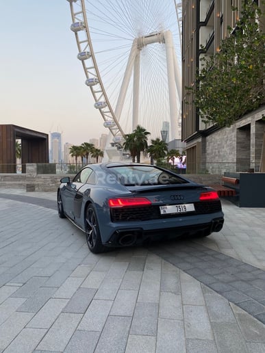 Audi R8 V10 (Grigio), 2021 in affitto a Dubai