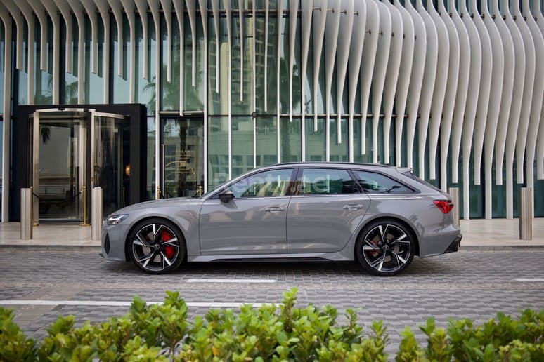 Audi RS6 (Grau), 2021  zur Miete in Ras Al Khaimah