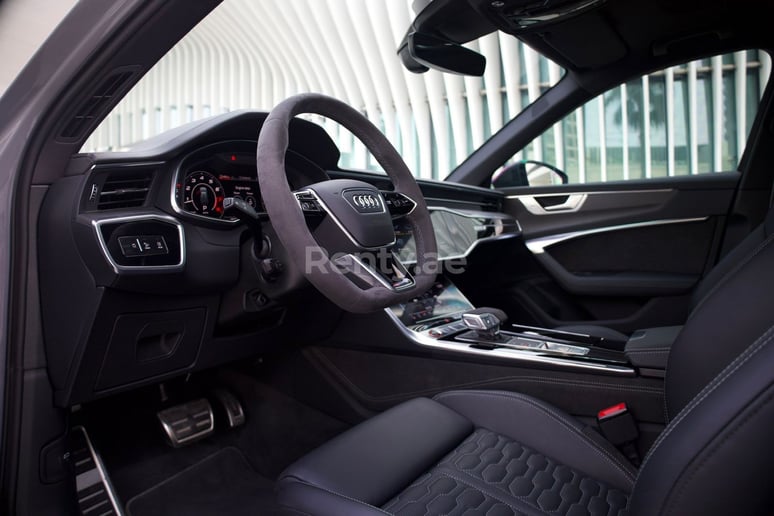 Audi RS6 (Grau), 2021  zur Miete in Ras Al Khaimah