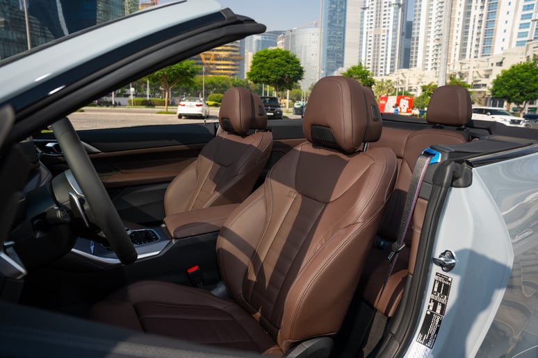 BMW 4 Series (Gris), 2025 - ofertas de arrendamiento en Abu Dhabi