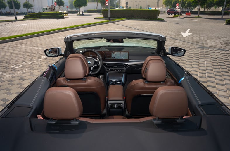 BMW 4 Series (Gris), 2025 - ofertas de arrendamiento en Abu Dhabi