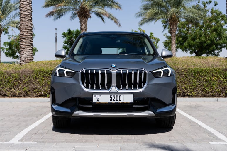 BMW X1 (Grijs), 2024 te huur in Abu Dhabi