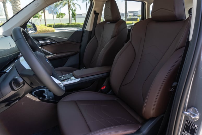BMW X1 (Grijs), 2024 te huur in Abu Dhabi
