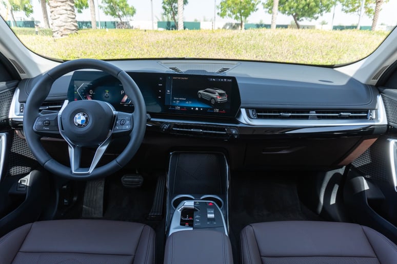 BMW X1 (Grijs), 2024 te huur in Abu Dhabi