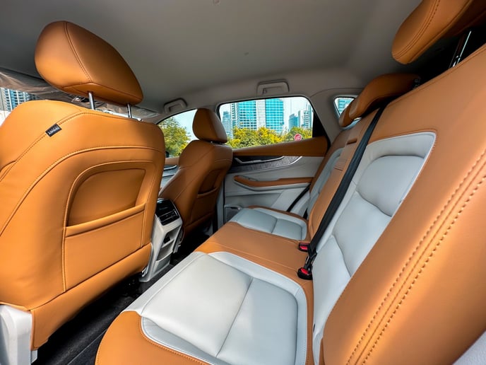 Exeed LX (Grey), 2025 for rent in Dubai