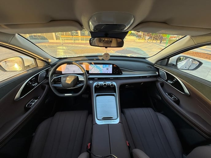 Exeed TXL (Gris), 2024 para alquiler en Sharjah