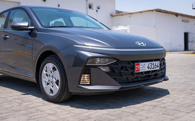 Hyundai Accent (Серый), 2024 для аренды в Абу-Даби