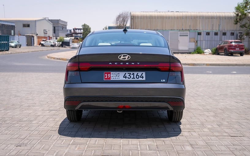 Hyundai Accent (Серый), 2024 для аренды в Абу-Даби