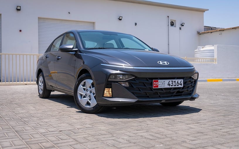 Hyundai Accent (Серый), 2024 для аренды в Абу-Даби