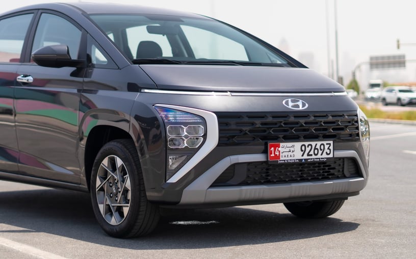 Hyundai Stargazer (Grigio), 2024 - offerte di leasing in Abu Dhabi