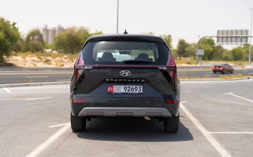 Hyundai Stargazer (Grigio), 2024 - offerte di leasing in Abu Dhabi