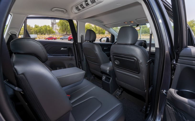 Hyundai Stargazer (Grigio), 2024 - offerte di leasing in Abu Dhabi