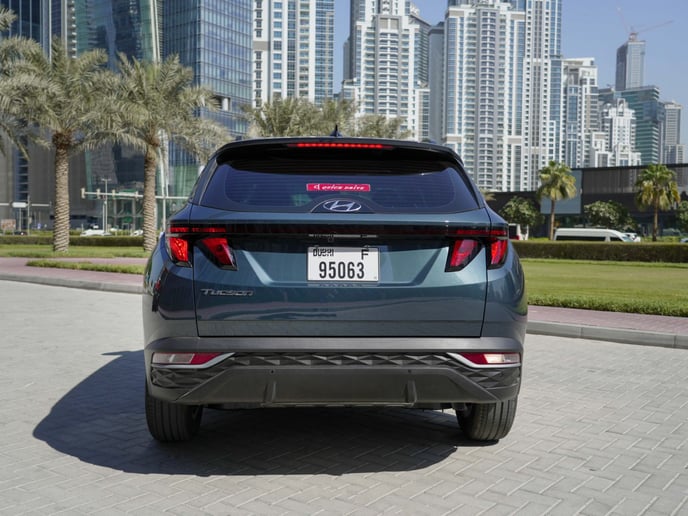 Hyundai Tucson (Серый), 2023 для аренды в Шарджа