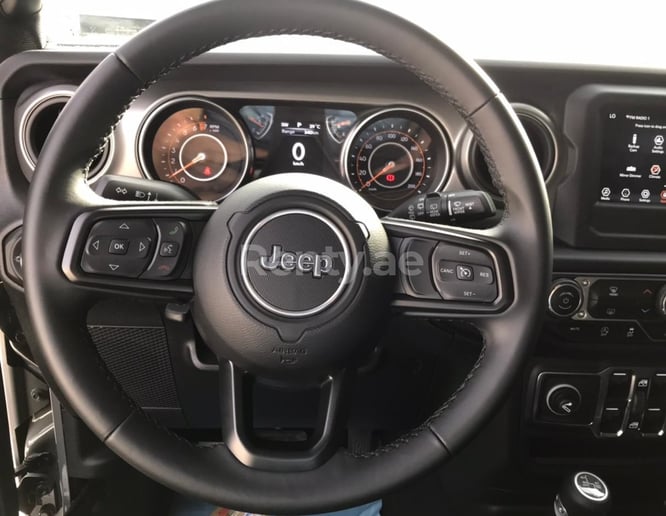 Jeep Wrangler Unlimited Sports (Grigio), 2021 in affitto a Dubai