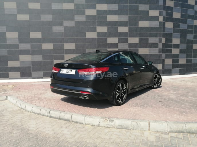 Dubai'de kiralık KIA Optima (Gri), 2019