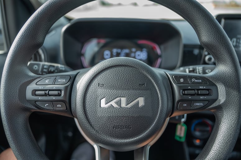 KIA Picanto (Gris), 2024 para alquiler en Sharjah
